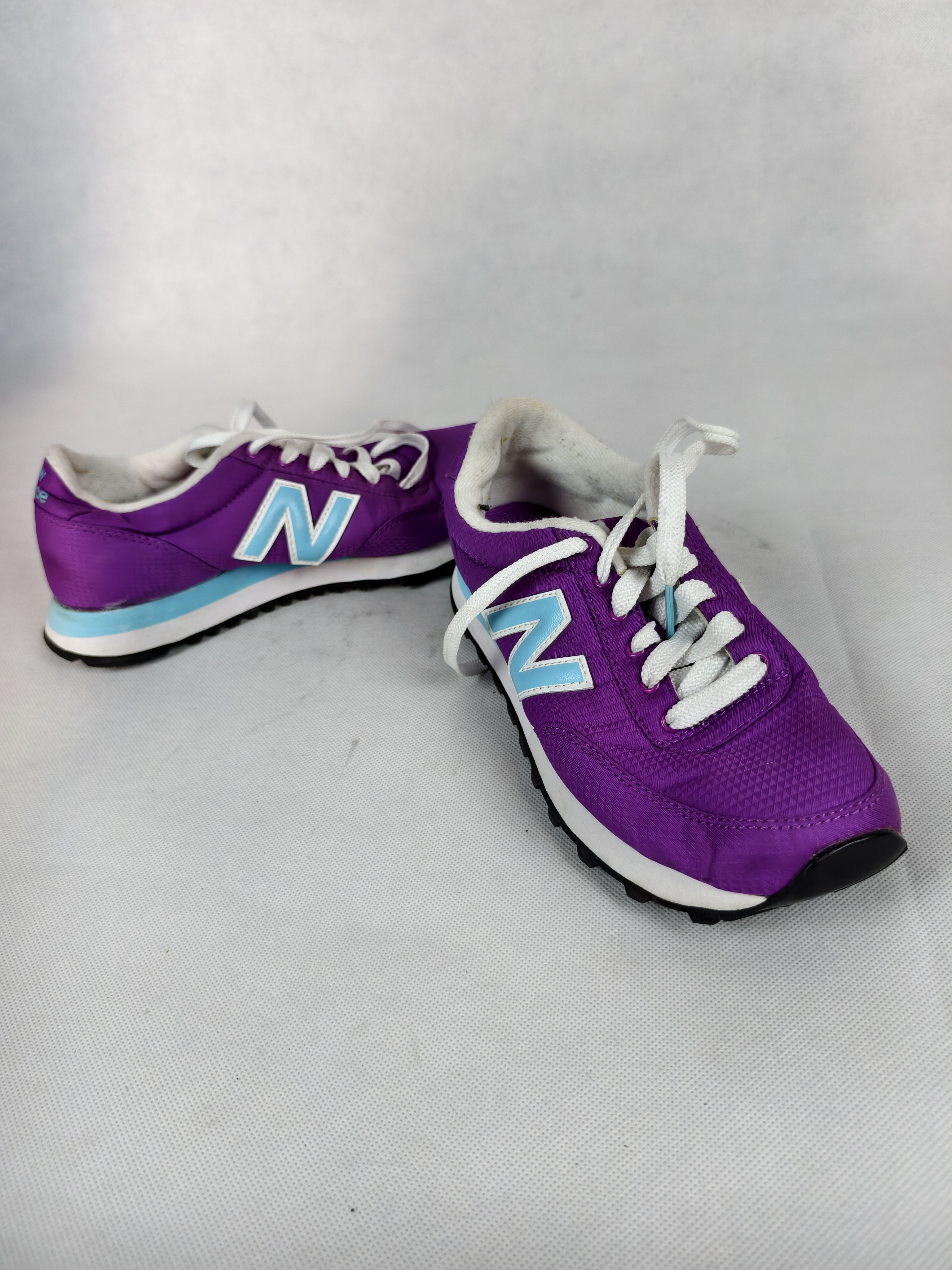 NEW BALANCE Sneakers — Pair photo